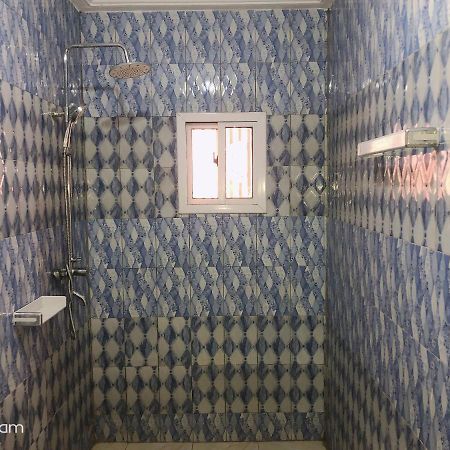 Awamuulamin Manneh Guest House Abuko Buitenkant foto